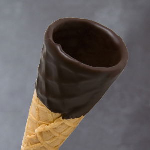 Gelato Line_flat-chocolate-dipped-cone